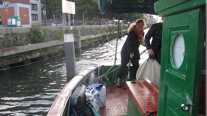 Lucy Wood legt tijdelijk aan in Amsterdam